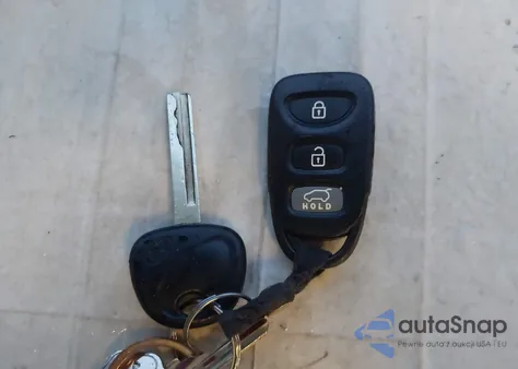 2013 Hyundai Elantra Gt z USA, uszkodzony, nr VIN KMHD35LE3DU039933